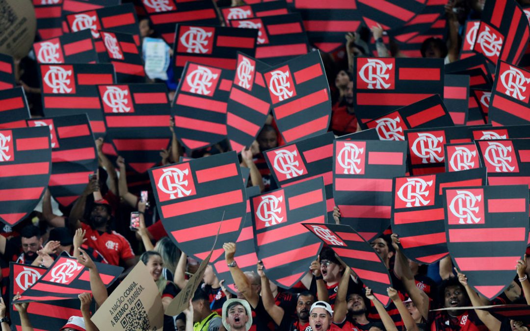 Flamengo Genera Polémica con un Poster Enfrentando a Cruz Azul