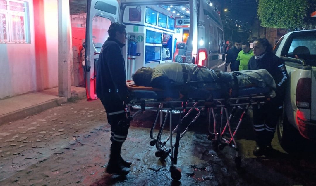 Accidente en Tlaquepaque: Hombre de 61 años cae 4 metros desde su balcón tras consumir alcohol