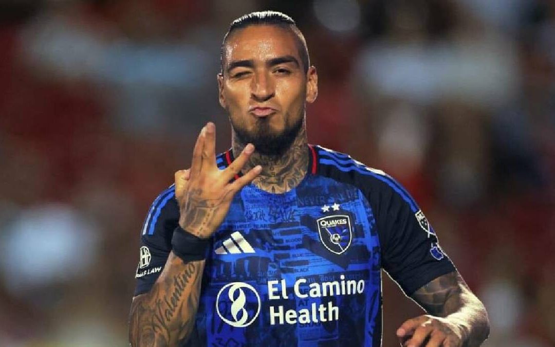 Chicho Arango y Otras Opciones para la Delantera de Pumas en la Liga MX