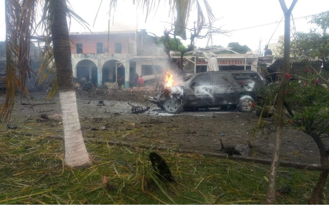 Michoacán: Coche bomba en Coahuayana deja 2 muertos y 7 heridos críticos vinculados al CJNG